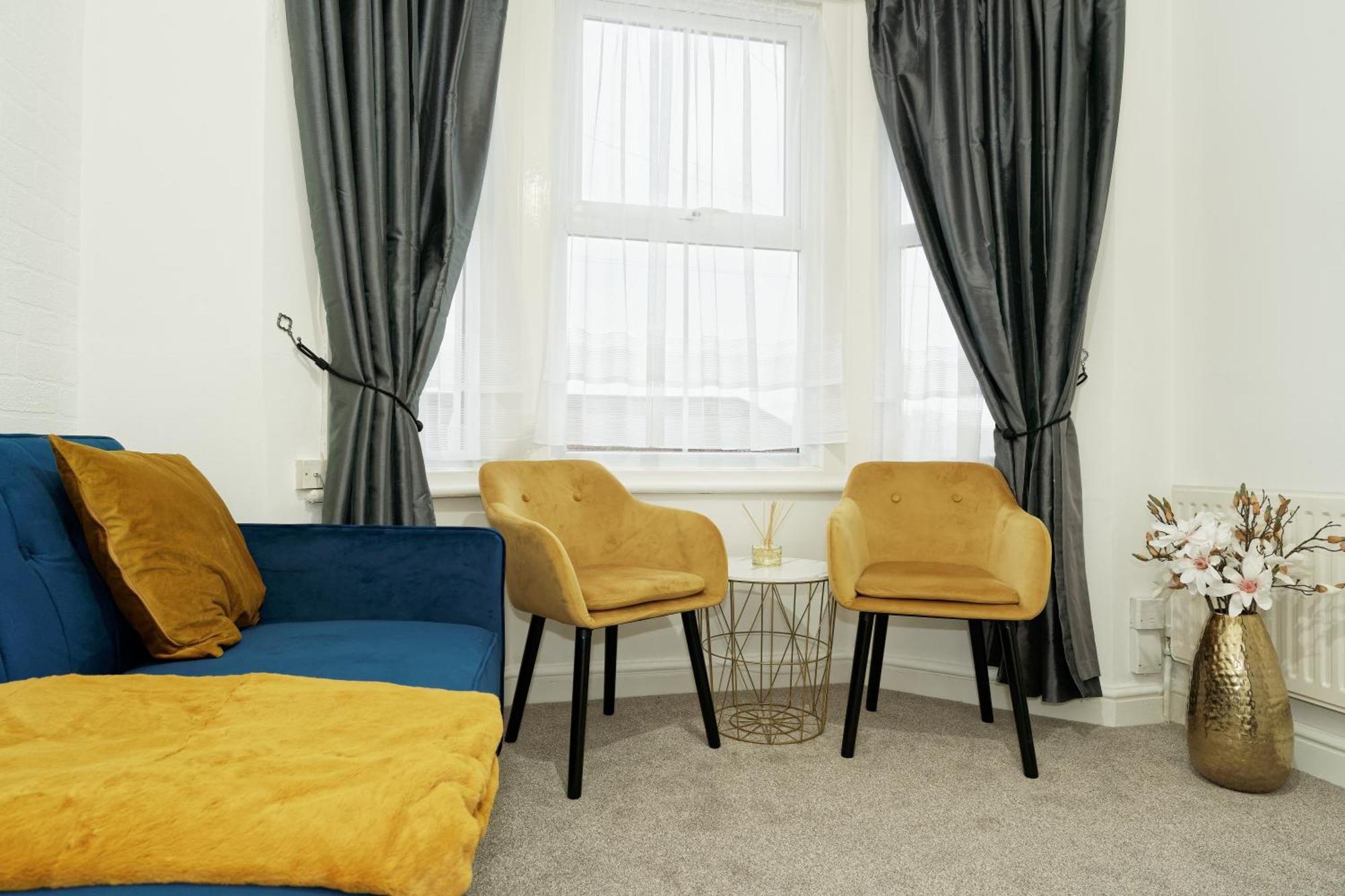 Ferienwohnung Lovely Luxury 3 Bed House Chatham  Exterior foto