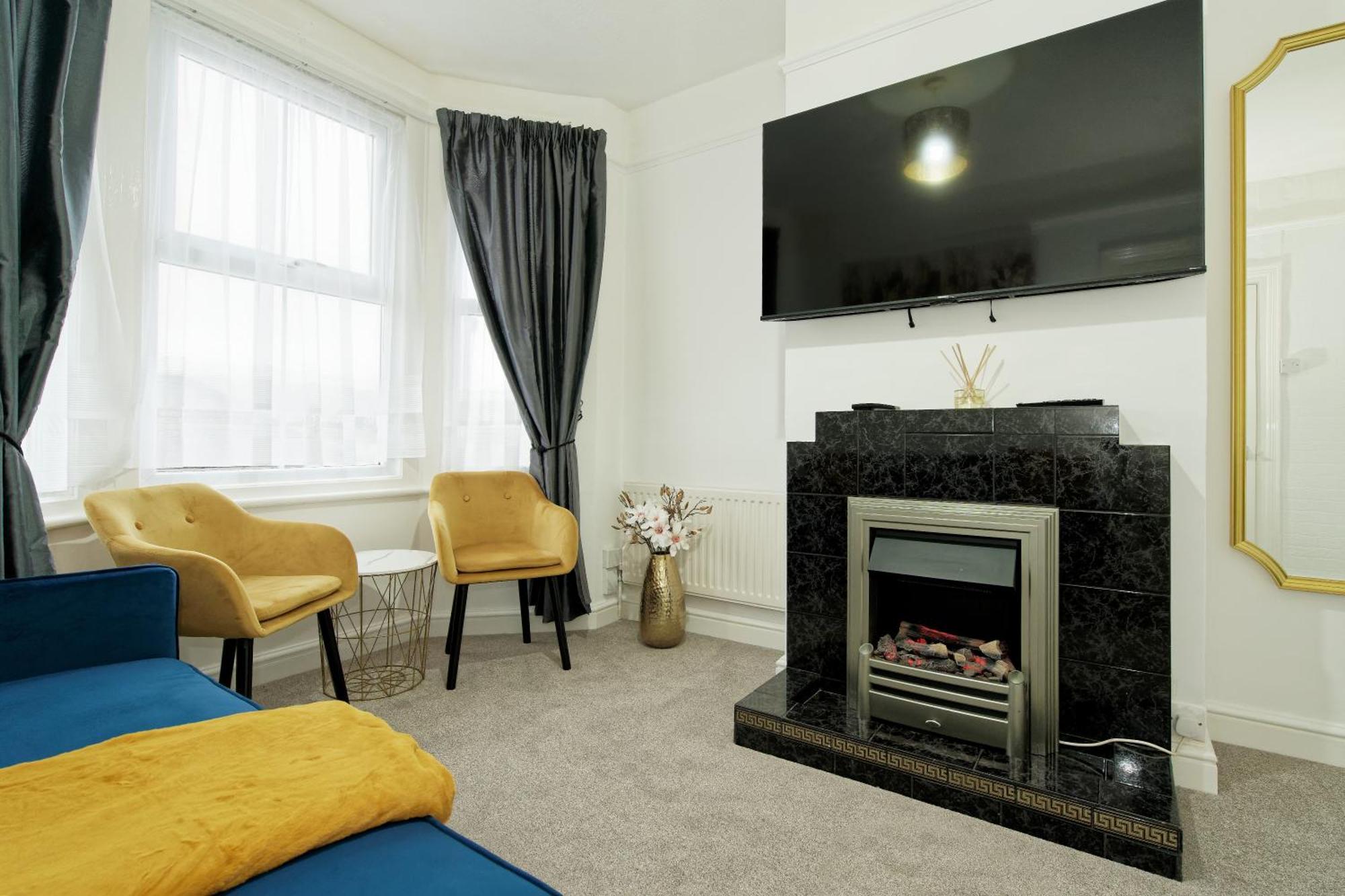 Ferienwohnung Lovely Luxury 3 Bed House Chatham  Exterior foto