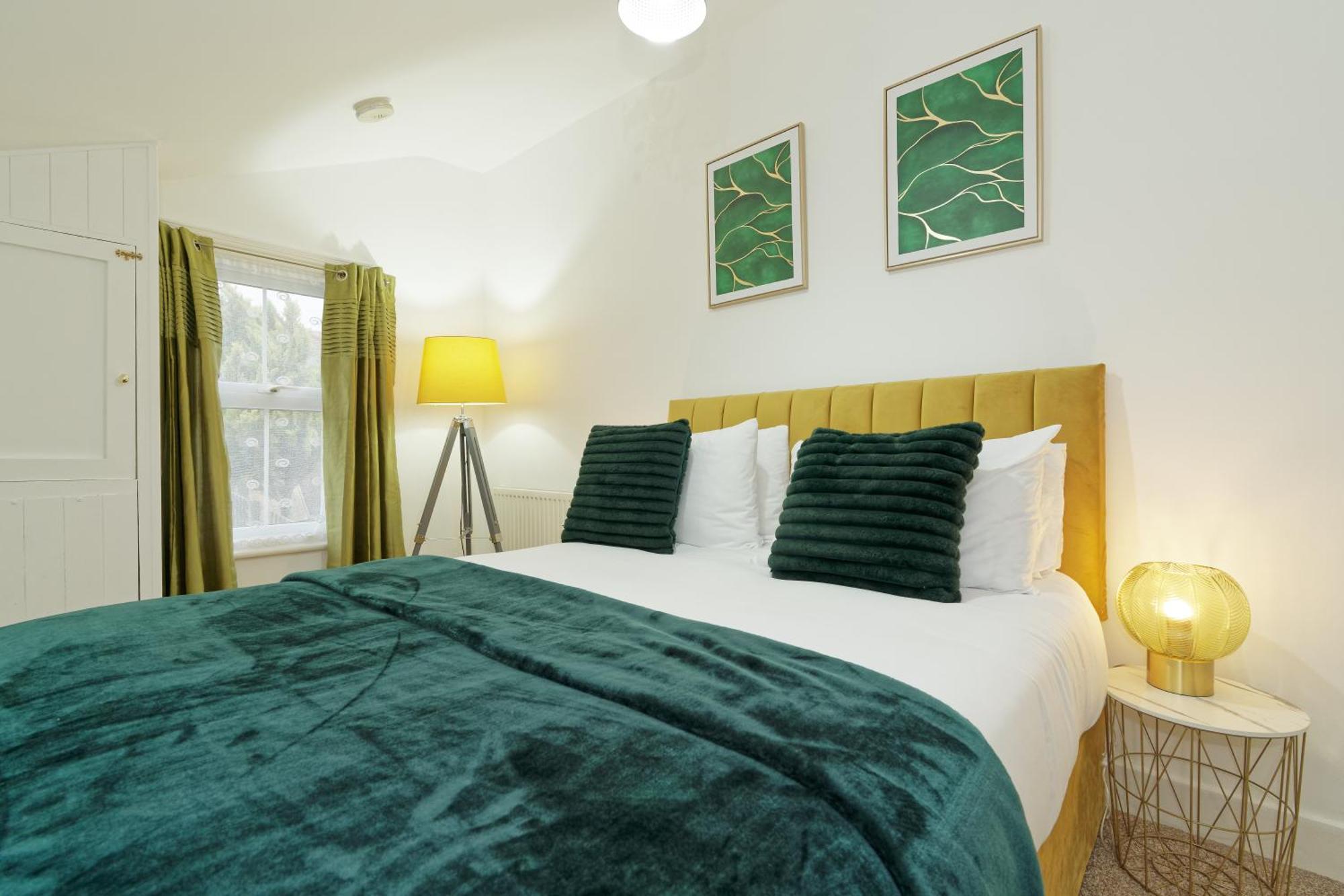 Ferienwohnung Lovely Luxury 3 Bed House Chatham  Exterior foto